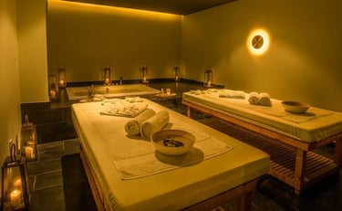 Amamkora-Paro-lodge-well-being-area-treatment-room-with-hottub