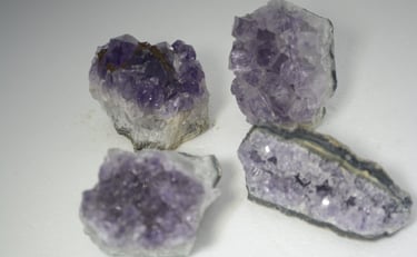 AMATISTAS MINI GEODAS
