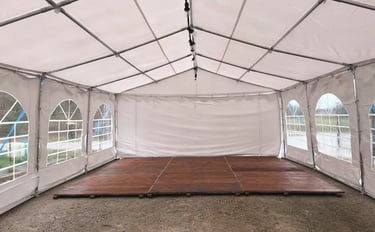 piste de danse sous barnum de réception