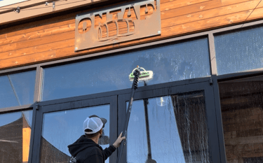 HiBar Cleaning Solutions performing commercial window cleaning in Bend OR.
