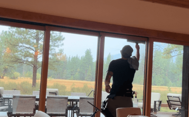 HiBar Cleaning Solutions performing residential window cleaning in Bend OR.