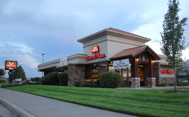 Image of a Marco's Pizza store exterior