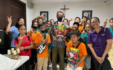 sekami bersama koster