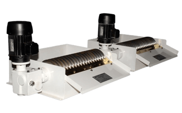 Slotted type magnetic coolant separator for milling applications