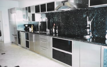 Defined by contrast and clean stainless steel lines