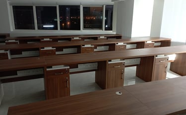 High-Quality Office Furniture in Dubai