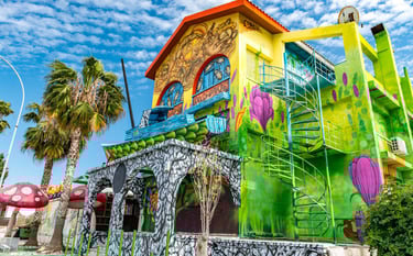 Darbas-Kipre-Guaba-beach-bar