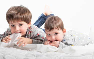 portrait frère et soeur en beaujolais