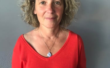 Portrait d'Anne Mercier professeur de piano de l’Association Musicale de Caudan