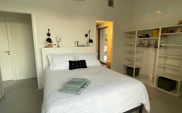 Villa Port Olivier - Villa bord de mer, les pieds dans l'eau, à louer sur l’île grecque de Lesbos