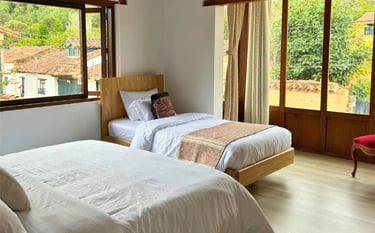 Habitación acogedora con baño privado en Casa Sol de Iguaque, Villa de Leyva. IGUAQUE