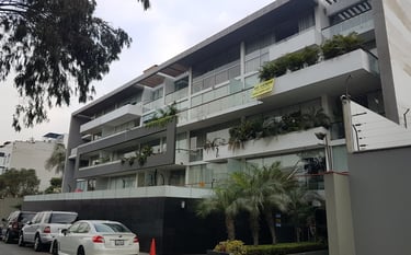 Moderno edificios en Surco
