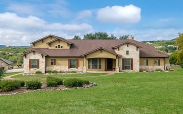Bulverde TX luxury home sold by best realtor Julie Kaczenski