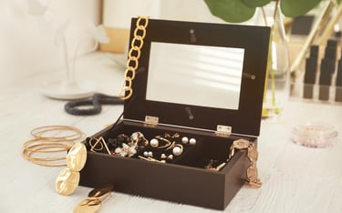 store-jewelry-in-a-cool-dry-place