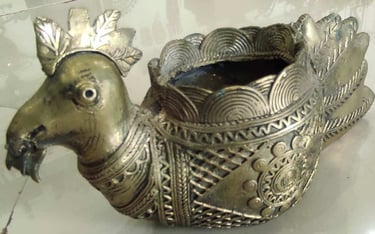 "Handcrafted brass pen stand in sitting duck design – unique table décor piece-for worldwide trade"