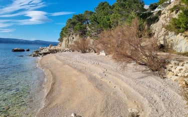 Furter West Rape Bech is also one of the best pebble beaches around.