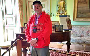 The Pirate admires the Inverary Castle Piano