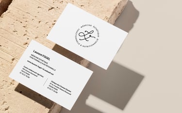 carte de visite chirurgien esthétique marseille logo élégant