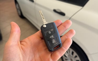 Chiave auto con telecomando, a partire da 140€