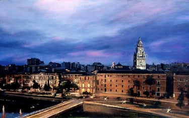 Vista general de Murcia de noche con torre de Catedral. se ve el instituto Cascales.