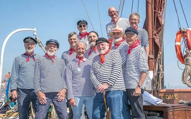 motley-crew shantymen - Brightlingsea