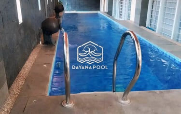 kolam renang di bandung dihalamn belakang rumah