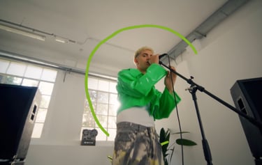 AKA 7even sing for CoopVoce