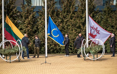 Lietuvos, Palangos ir Šventosios vėliavų iškilmingas pakėlimas