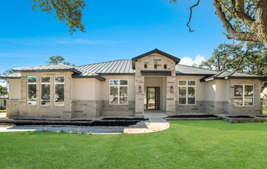 Bulverde TX luxury home sold by best realtor Julie Kaczenski