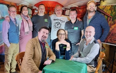 Richard - top, 2nd from right.