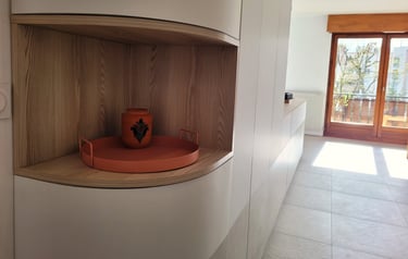 détail meuble cintré