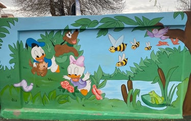Pictură exterioară Donald și Daisy.