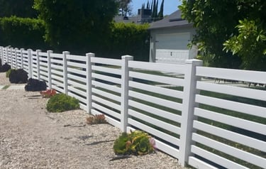 Horizontal vinyl picket fencing