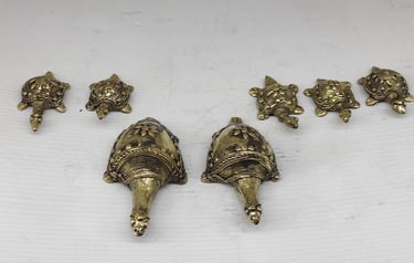"Brass Designer Turtle Family–Two Large Turtles with Multiple Small Turtles–Front Side View-for global shipment"