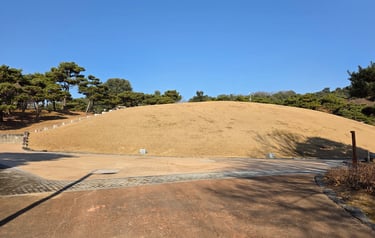 External view of King Muryeong's tomb