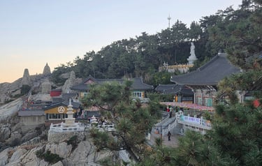 Full view of Haedong Yonggungsa Temple