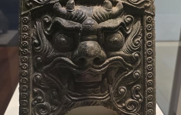 Beast face roof tile