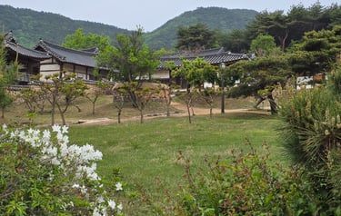 Outer view of Byeongsan-seowon
