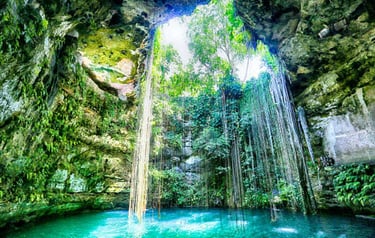 vista interna cenote ikkil