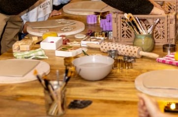 techniques manuelles et artistiques mixtes ateliers créatifs