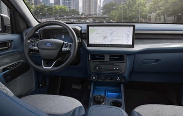 Interior da Ford Maverick 2026 com painel digital e central multimídia em destaque