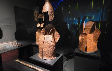 Gaya armour and helmets