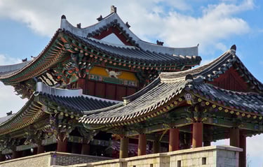 Wooden architecture of Pungnammun Gate