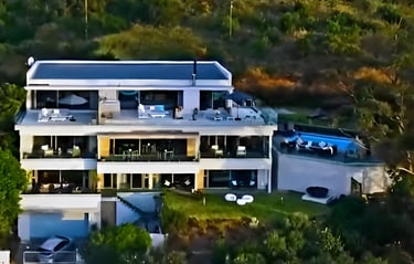 THE LLANDUDNO Ocean view sunset Villa for Rent