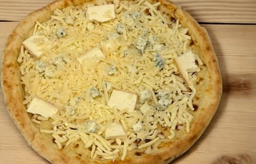 Pizza 4 fromages - Pizzeria El Delicioso Bias