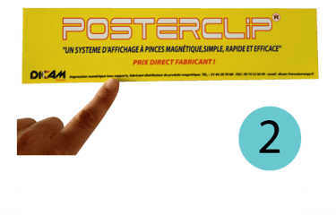 pince magnétique Posterclip appliqué sur surface plane