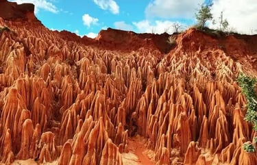 Tsingy Rouges