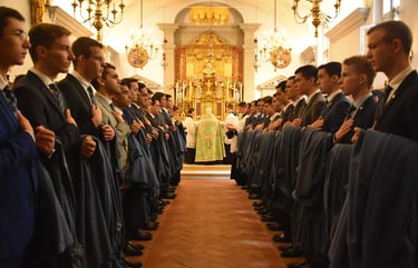 Recepción de la capa de postulantes en el Instituto Cristo Rey Soberano Sacerdote