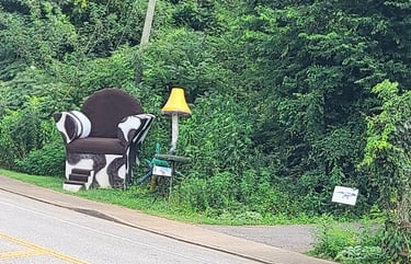 Tellico Plains TN - roadside art, oversized stuffed chair & lamp