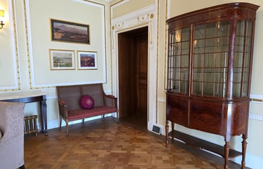 Original furniture in Seokjojeon